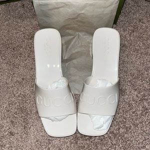 Gucci Women’s Rubber Slide Sandal (White Rubber)